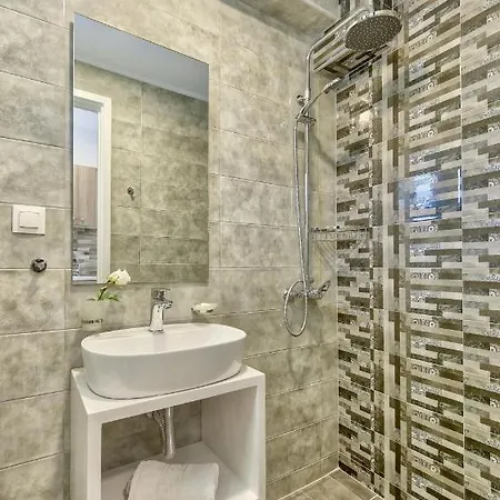 Artemis Hill ארגאסי