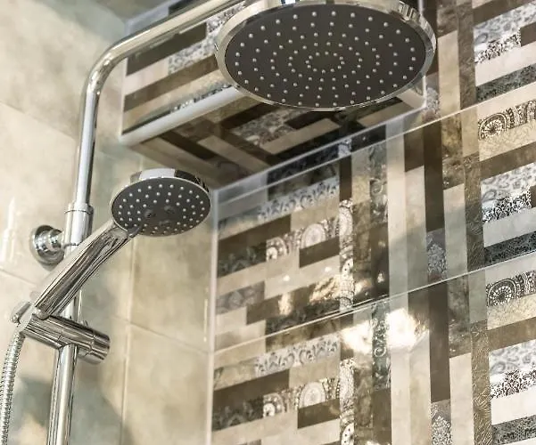 Artemis Hill Daire *