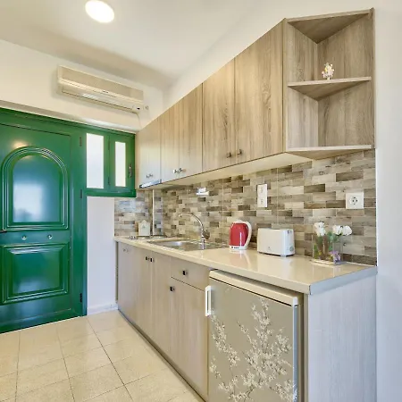 Artemis Hill Apartment Argassi